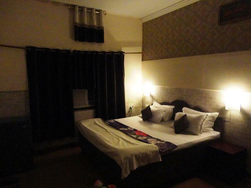 Fabexpress Landmark Awadh Hotel Lucknow Exterior foto